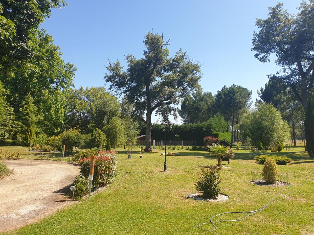 La Grange De Mombel Villa Losse Exteriör bild